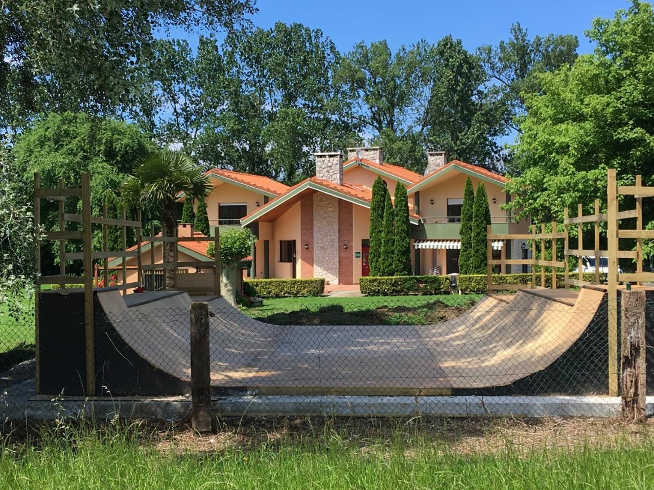 Somo Surfskate Hostel Castanedo  Ngoại thất bức ảnh